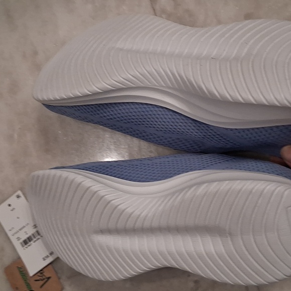 Skechers Blue Knit Sneakers Resse 2.0 - Picture 3 of 5